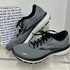 Brooks Ghost 13 Running Shoes in Gray Black